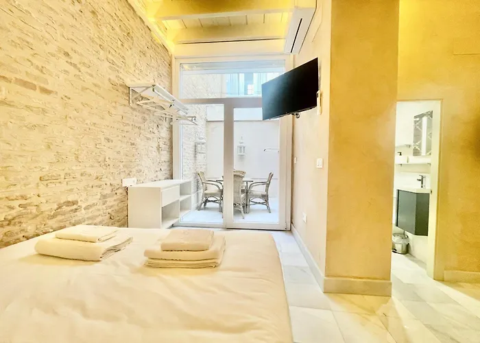 Click Triana - Patio Privado Apartmán Sevilla